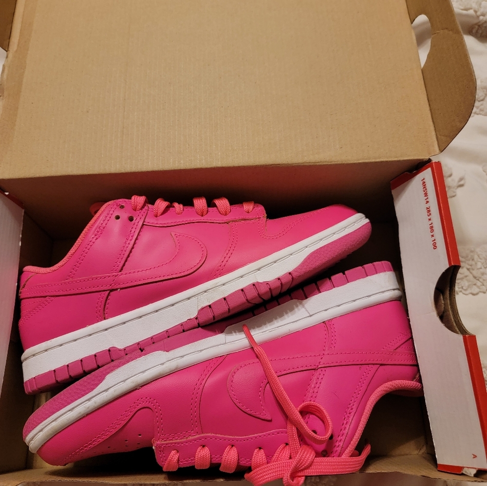 EUC Nike Dunk Low Hyper Pink Sneakers